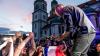 4000 Fans feiern beim Open Air auf dem Hildegardplatz: Wo sonst der Wochenmarkt stattfindet, rockte die irisch-amerikanische Folk-Punk-Band Dropkick Murphys die Kemptener Innenstadt.