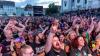 4000 Fans feiern beim Open Air auf dem Hildegardplatz: Wo sonst der Wochenmarkt stattfindet, rockte die irisch-amerikanische Folk-Punk-Band Dropkick Murphys die Kemptener Innenstadt.