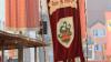 Mittelalterliche Gesellen eröffneten vor dem Rathaus das diesjährige Lagerleben beim Kaufbeurer Tänzelfest.