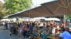 Am Samstag fand das Stadt- und Kinderfest in Lindenberg mit Musik, Bewirtung, Flohmarkt und Bieranstich statt. Zahlreiche Besucher schlenderten bei Sonnenschein über die Plätze der Altstadt.
