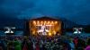 Schlechtes Wetter? Kein Problem! 8500 Fans feiern mit Sarah Connor bei Open Air in Füssen.