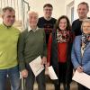 Ulrich Stadler (hinten rechts) und Präsident Roland Stoll (hinten links) nahmen die Ehrungen für langjährige Mitgliedschaften im TSV Wertingen vor. Vorne von links: Frank Stadler (40 Jahre), Ludwig Deisenhofer (75 Jahre), Doris Kratzer (40 Jahre) und Irmgard Egger (40 Jahre).