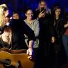 Gil Ofarim spielte vor kleinem Publikum im Kaminwerk in Memmingen. Im Vorprogramm trat Solokünstler Jack McBannon auf.