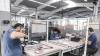 Das Metallbau-Unternehmen Kollinger wagt in Corona-Zeiten Neues und hat mit einer Schutz- und Trennwand ein eigenes Produkt herausgebracht.