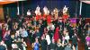 Über 500 Besucherinnen und Besucher genossen die Modeongala in Marktoberdorf mit dem Tanzorchester EM ZWO, mit Bauchredner Tim Becker und Pianist Charlie Glass. Nach zwei Jahren Coronapause hatte die Stadt Marktoberdorf wieder dazu eingeladen.