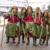 Bei Schneegestöber zogen die Narren durch Aichstetten. Rund 70 Gruppen waren beim Jubiläumssprung mit von der Partie. Die Bilder in unserer Galerie.