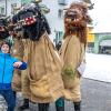 Bei Schneegestöber zogen die Narren durch Aichstetten. Rund 70 Gruppen waren beim Jubiläumssprung mit von der Partie. Die Bilder in unserer Galerie.