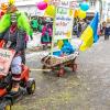 Bei Schneegestöber zogen die Narren durch Aichstetten. Rund 70 Gruppen waren beim Jubiläumssprung mit von der Partie. Die Bilder in unserer Galerie.