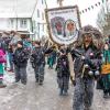 Bei Schneegestöber zogen die Narren durch Aichstetten. Rund 70 Gruppen waren beim Jubiläumssprung mit von der Partie. Die Bilder in unserer Galerie.