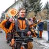 Bei Schneegestöber zogen die Narren durch Aichstetten. Rund 70 Gruppen waren beim Jubiläumssprung mit von der Partie. Die Bilder in unserer Galerie.