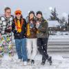 Bei Schneegestöber zogen die Narren durch Aichstetten. Rund 70 Gruppen waren beim Jubiläumssprung mit von der Partie. Die Bilder in unserer Galerie.