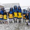 Bei Schneegestöber zogen die Narren durch Aichstetten. Rund 70 Gruppen waren beim Jubiläumssprung mit von der Partie. Die Bilder in unserer Galerie.