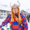 Bei Schneegestöber zogen die Narren durch Aichstetten. Rund 70 Gruppen waren beim Jubiläumssprung mit von der Partie. Die Bilder in unserer Galerie.