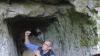 Auch den oberen Zugang des 500 Jahre alten geheimen Felsenganges im Bereich des Vorhofes der Ruine Ehrenberg hat das Hausmeisterteam von Burgenwelt-Chef Armin Walch (Foto) in reiner Handarbeit ausgegraben.