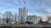 Das Biogas, das in diesem Blockheizkraftwerk am Flughafen Memmingen steht, kommt über eine etwa fünf Kilometer lange Leitung von einer Biogasanlage aus Hawangen.