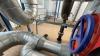 Das Biogas, das in diesem Blockheizkraftwerk am Flughafen Memmingen steht, kommt über eine etwa fünf Kilometer lange Leitung von einer Biogasanlage aus Hawangen.