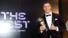 Und auch 2020 gewann Lewandowski den Titel. Für Furore sorgte die Absage der Vergabe des Ballon d'Or. Der prestigeträchtige und vom französischen Fußball-Magazin "France Football" vergebene Titel wurde wegen der Covid-19-Pandemie und der vermeintlich ungesicherten Chancengleichheit nicht verliehen.