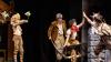 Das Theater in Kempten hat den Heimatroman "Heidi" der Schweizerin Johanna Spyri auf die Bühne gebracht. Regie führt Silke Johanna Fischer; Corinne Steudler spielt Heidi. Es ist ein Theaterstück für die ganze Familie. Und natürlich treten auch der Almöhi und der Geißen-Peter auf.