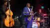 Was Improvisationskunst im Jazz bedeutet, stellte das "David Murray Trio" im Theater oben mitreißend unter Beweis. Im ausverkauften Konzert rollten David Murray am Saxofon, Luke Stewart am Bass und Russel Carter am Schlagzeug einen irren Klangteppich aus.