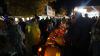 Viel los war beim diesjährigen Lichterfest in der Ortsmitte von Blaichach. Der Oberallgäuer Ort wurde mit Fackeln, Lichterketten und handgeschnitzten Kürbissen zum Leuchten gebracht.