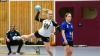 In der Handball-Bezirksoberliga verlieren die Frauen des TV Waltenhofen knapp gegen die Gäste des TSV Herrsching mit 30:32.