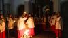 In der Basilika St. Lorenz in Kempten wurden in der Osternacht vier junge Christen von Domkapitular Thomas Rauch getauft.