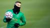 Fußball Champions League: Mönchengladbach (hier hält Laszlo Benes den Ball) kann mit einem Sieg gegen Inter Mailand vorzeitig ins Achtelfinale einziehen.