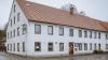 Das leer stehende Gasthaus Goggl soll dem geplanten Gemeinschaftshaus in Unterdießen weichen. Jetzt allerdings gibt es bei der Finanzierung des Großprojekts enorme Schwierigkeiten.