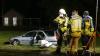 Das Unfall-Auto in Kempen bei Viersen steht neben der Straße auf einer Wiese.