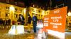 Vor dem Rathaus in Kempten wird an die Opfer des 7. Oktober 2023 in Israel erinnert.