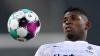 Die Stadt Essen hat gegen Breel Embolo von Mönchengladbach ein Bußgeld von mehreren Tausend Euro verhängt. Grund sind offenbar mehrere Verstöße gegen die Corona-Regeln.