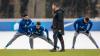 Ex--Weltmeister Sami Khedira (Zweiter von links) und ebenfalls Neuzugang Nemanja Radonjic (links) Mit Trainer Pal Dardai beim Training der Hertha BSC.