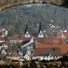 Das Altmühltal, unzählige Kirchen, eine Universität und eine schöne Altstadt: Viele Dinge machen das kleine Eichstätt einen Besuch wert.