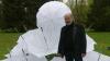 Thomas Mogendorf ist mit dem Kurpark-Leuchten „Unter dem Schirm von Pfarrer Sebastian Kneipp“ ein begeisterndes Highlight gelungen. Seine Regenschirme leuchten jetzt noch länger.
