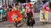 Eine Clown-Parade beim Faschingsumzug in Schwangau. Der örtliche Faschingsverein hat den Umzug für die kommende Saison abgesagt.