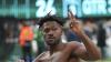 Oberkörperfrei verließ Antonio Brown, der Wide Receiver der Tampa Bay Buccaneers, das Spielfeld während der Partie gegen die New York Jets das Spielfeld. Der 33-Jährige wurde danach von Buccaneers-Coach Arians aus dem team geworfen.