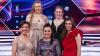 Der Bahnrad-Vierer der Frauen mit Lisa Klein, Franziska Brausse, Mieke Kroeger, Laura Suessemilch und Lisa Brennauer bei der Auszeichnung zur "Mannschaft des Jahres" bei der Ehrung der «Sportler des Jahres 2021» auf der Bühne.