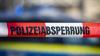 Die Polizei errichtete im Umkreis des Bombenfundes Straßensperren ein (Symbolbild).
