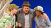 Enorme Spielfreude: (von links) Almut Kohnle, Thorsten Hamer und Milena Weber in Shakespeares „Wie es euch gefällt“ im Oberstdorf-Haus.