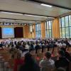 Volles Haus im Schulzentrum: In der Aula des Kollegs lauschten mehr als 300 Jugendliche den Debatten des Stadtrats.