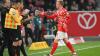 Der Mainzer Jonathan Burkardt musste gegen Gladbach früh ausgewechselt werden. Der Mainzer Jonathan Burkardt musste gegen Gladbach früh ausgewechselt werden.