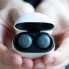 Hallo, kleine Pixel Buds! Googles neue Ohrstöpsel sind noch einmal kleiner geworden als die Vorgänger.