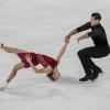 Das deutsche Eiskunstlauf-Paar Minerva Hase und Nikita Wolodin belegte beim Grand Prix in Frankreich den ersten Platz.