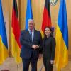 Der ukrainische Außenminister Andrij Sybiha dankte seiner deutschen Kollegin Annalena Baerbock für die Hilfe im Abwehrkampf gegen Russlands Angriffskrieg.