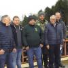 Die künftigen Nutzer freuen sich auf das neue Feuerwehrhaus der Gemeinde Markt Wald. Die Kommandanten nahmen gerne an der Baustellenbesichtigung teil. 