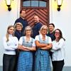 Das Team des neuen Schlösslekellers, vorne von links: Pia Lerch, Petra De Monte, Petra Kling, Yvonne Kupferer, Mitte von links: Erika Stark, Katja Blei, hinten von links: Christian Mozet, Patrick Schurer.