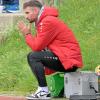 Sorgen am Spielfeldrand: In den vergangenen Wochen kam der VfR Jettingen von der Erfolgsspur ab. Trainer Johannes Putz (hier beim Derby in Ziemetshausen) bastelt an einer Strategie, wie das Team wieder zurückfindet.