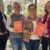 Freuen sich über das Kinderkochbuch (von links): Juliane Singer, Silvia Schlögel, Annett Jung und Andrea Fuß.  