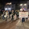 Etwa 40 Personen sind am Freitagabend durch Ulm und Neu-Ulm gezogen. Es war die nach Angaben der Veranstalter 115. angemeldete Versammlung im Zusammenhang mit den Protesten gegen die Corona-Regeln. 