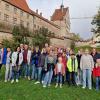 Die Theaterfreunde der Krebsbachtaler Dorfbühne Hollenbach besichtigen die Burg Trausnitz.